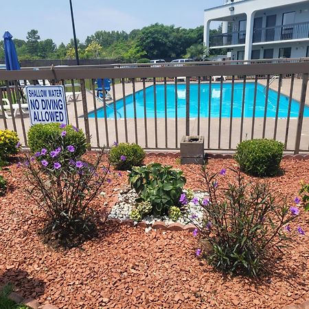 Baymont Inn & Suites Florence Exterior foto