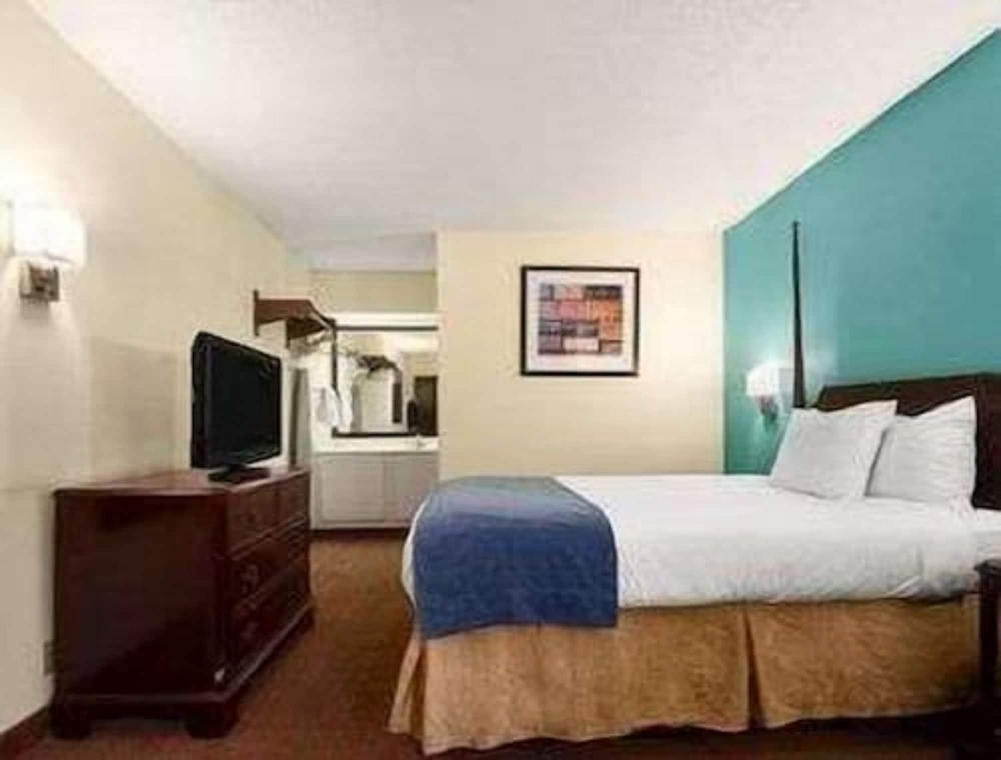 Baymont Inn & Suites Florence Exterior foto