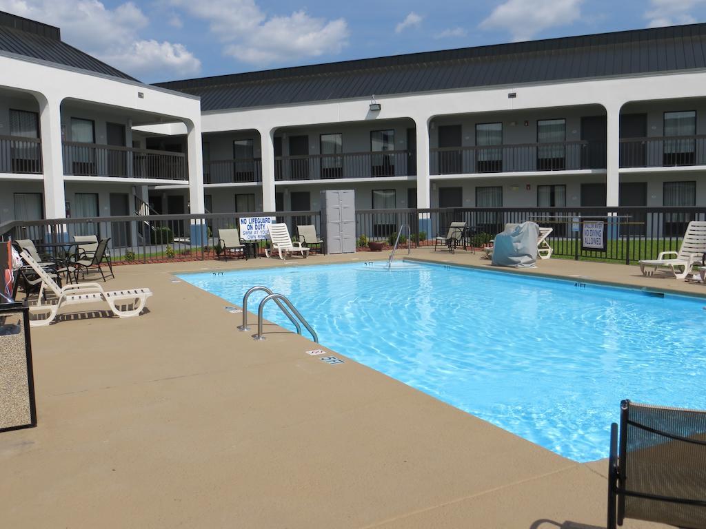 Baymont Inn & Suites Florence Exterior foto